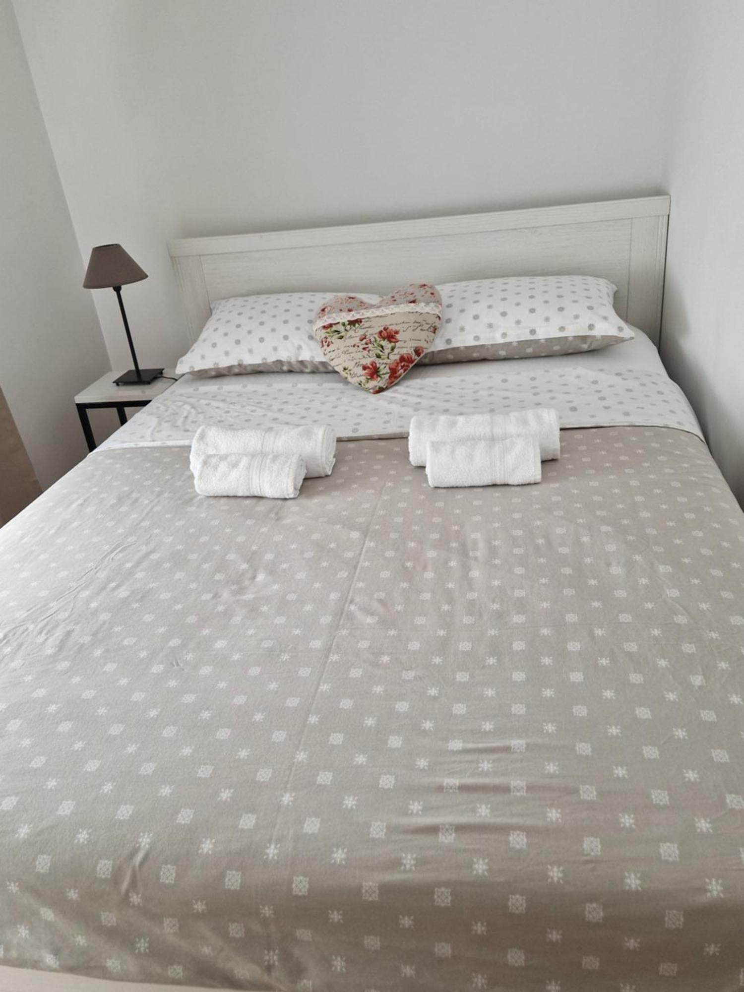 Rose Apartment *